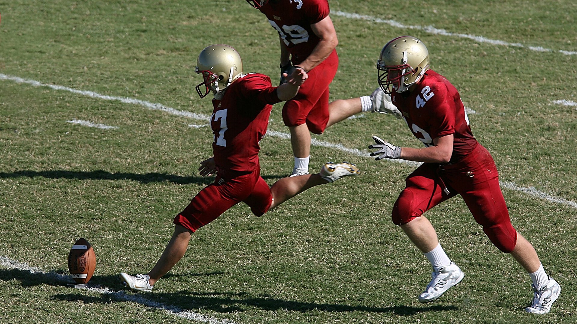 开云体育网页版入口-达米恩·麦肯齐：全黑队的进攻先锋，速度与技巧并存